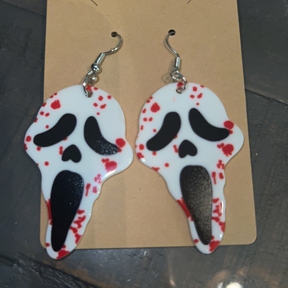 Spooky Ghostface Skeleton Scream Dangle Earrings NEW - Picture 3 of 3
